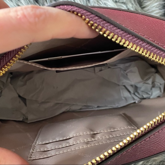 NWT authentic MK leather crossbody merlot - Picture 6 of 8